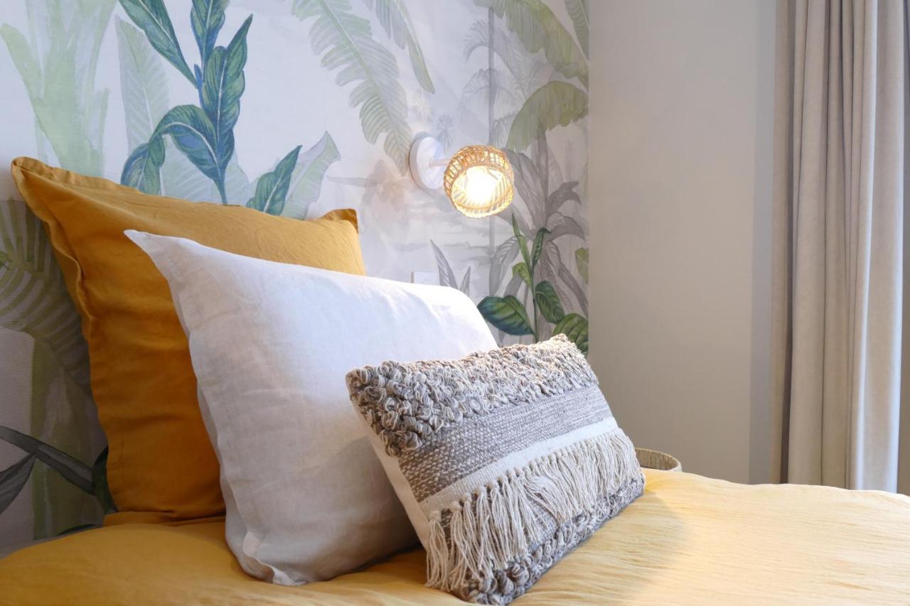 Les Agapanthes Bed & Breakfast Camphin-en-Pevele ภายนอก รูปภาพ