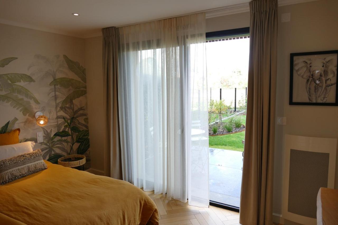Les Agapanthes Bed & Breakfast Camphin-en-Pevele ภายนอก รูปภาพ